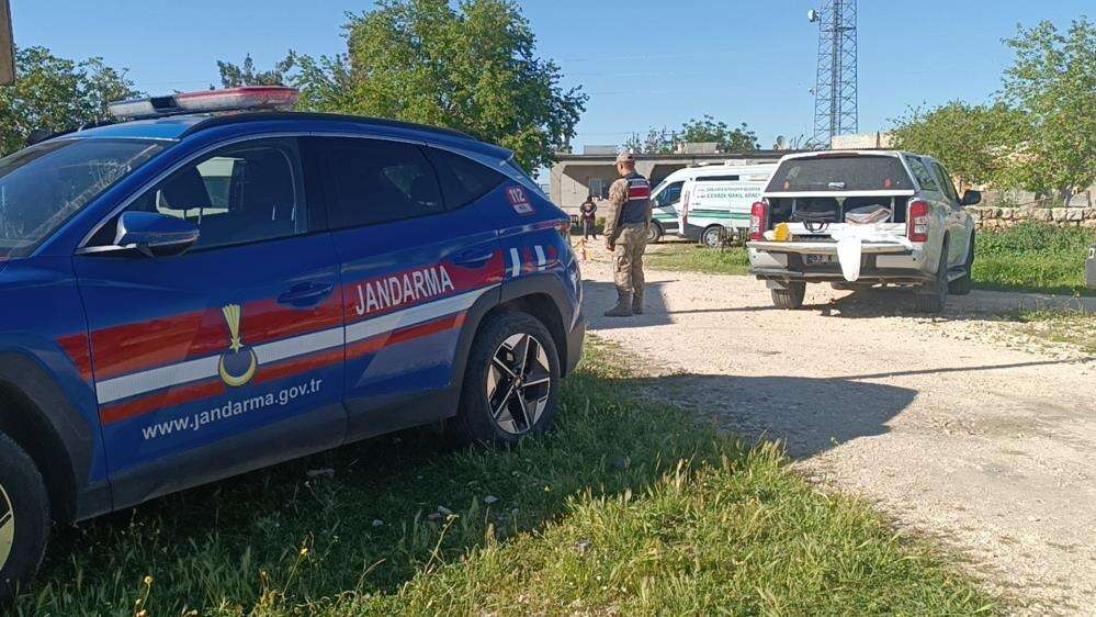 Husumet silahlı kavgaya dönüştü! 3 ölü var 12